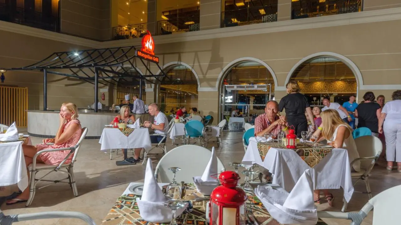 Hotel Titanic Royal - Hurghada